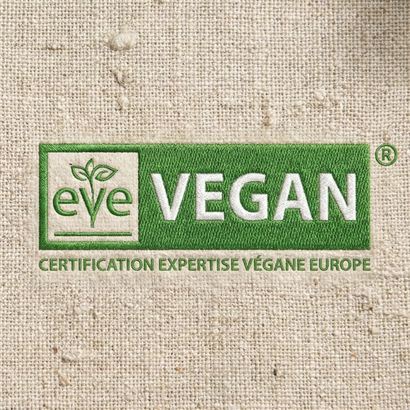 logo eve vegan brodé sur un support en lin